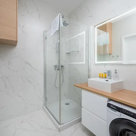 Wola Kolejowa Chic By Bookinghost Apartamento *