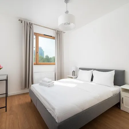 Apartamento Wola Kolejowa Chic By Bookinghost Varsóvia