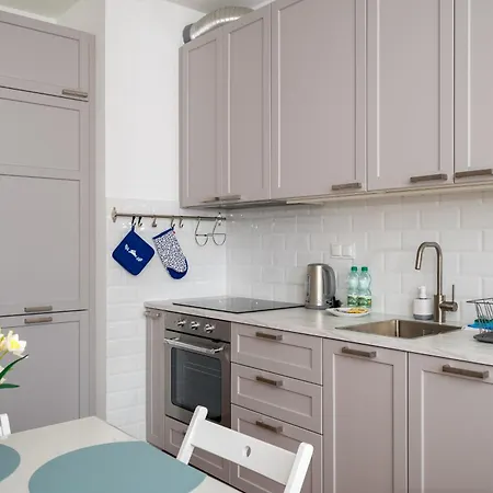 Wola Kolejowa Chic By Bookinghost Apartamento